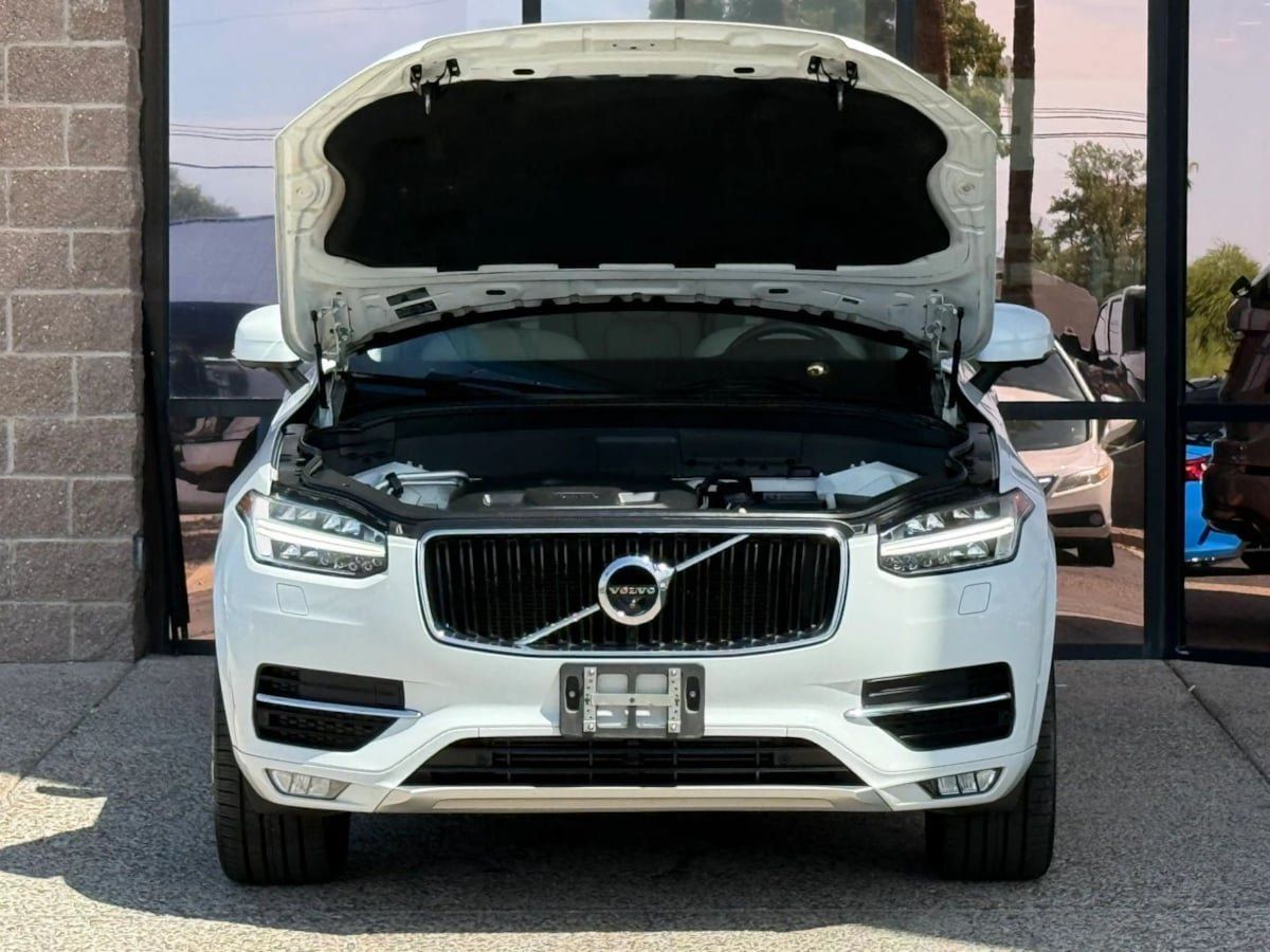 Used 2016 Volvo XC90 T6 Momentum w/ Momentum Plus Package AWD/4WD image 21