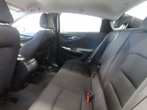 Used 2025 Chevrolet Malibu RS FWD image 16