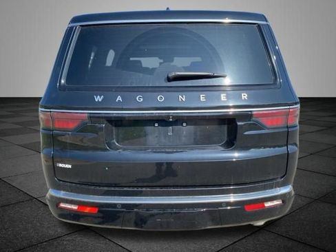 Used 2024 Jeep Wagoneer 4WD w/ Premium Group I image 16