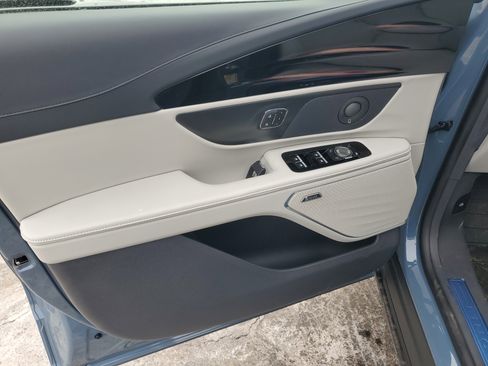 New 2026 Lincoln Nautilus Premier w/ Equipment Group 102A image 8