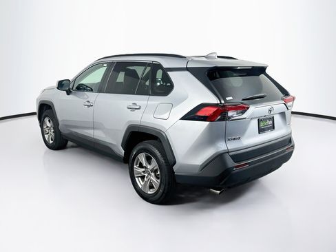 Used 2025 Toyota RAV4 XLE FWD image 5