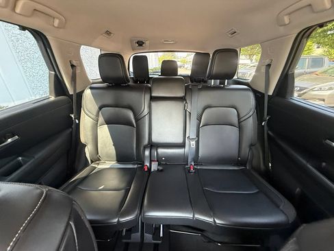 Certified 2025 Nissan Pathfinder SL AWD/4WD image 15