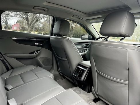 Used 2019 Chevrolet Impala Premier w/ Premier Confidence Package image 19