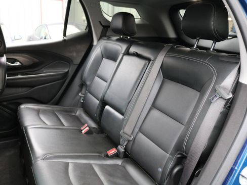 Used 2023 GMC Terrain SLT image 35