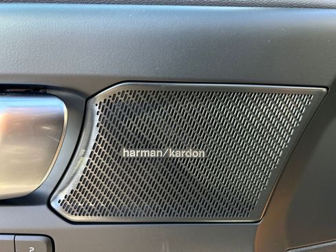 New 2026 Volvo XC40 B5 Ultra w/ Climate Package AWD/4WD image 21