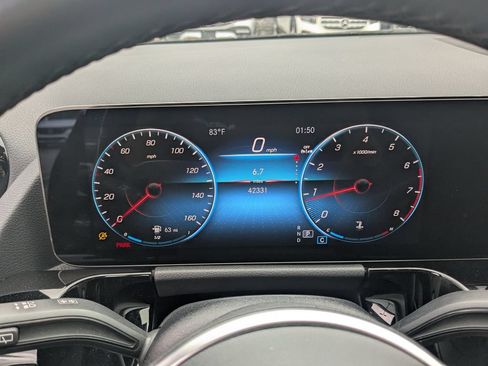 Certified 2023 Mercedes-Benz GLA 250 4MATIC image 11