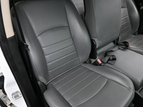 Used 2019 RAM 1500 Tradesman w/ Chrome Appearance Group RWD image 34
