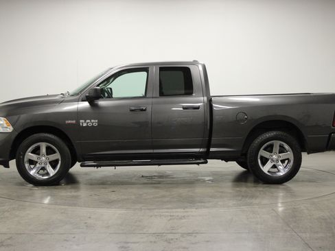 Used 2017 RAM 1500 Express image 5