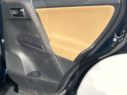 Used 2018 Toyota RAV4 XLE image 24