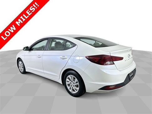 Used 2019 Hyundai Elantra SE image 6