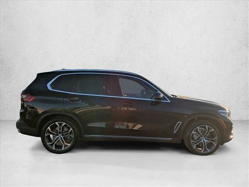 Used 2022 BMW X5 sDrive40i w/ Parking Assistance Package image 4