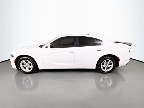 Used 2022 Dodge Charger SXT RWD image 6
