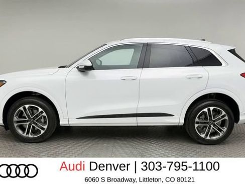 Used 2025 Audi Q5 Premium w/ 19" Wheel Package AWD/4WD image 5