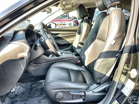 Used 2023 MAZDA MAZDA3 s FWD image 14