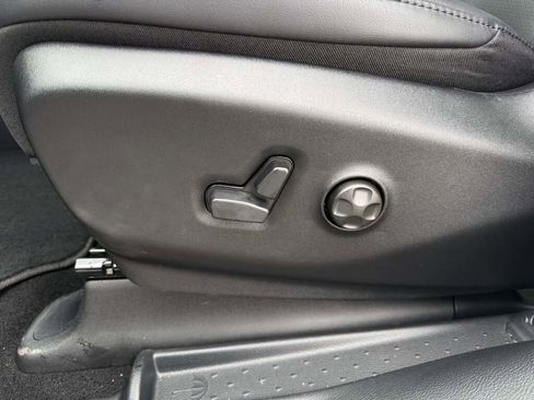 New 2026 Chrysler Pacifica Select image 30