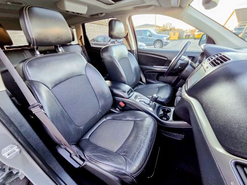 Used 2020 Dodge Journey Crossroad image 32