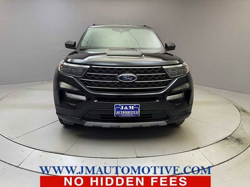 Used 2023 Ford Explorer XLT w/ Equipment Group 202A AWD/4WD image 8