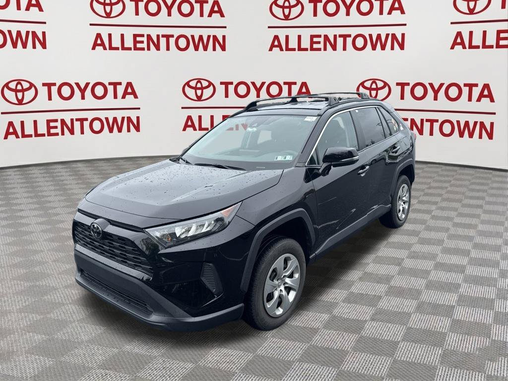 Used 2021 Toyota RAV4 LE AWD/4WD image 17