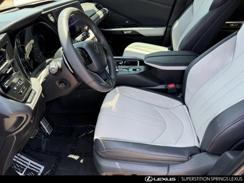 Used 2024 Lexus TX 500h AWD w/ Technology Package image 12