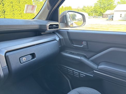 Certified 2026 Toyota 4Runner SR5 AWD/4WD image 24