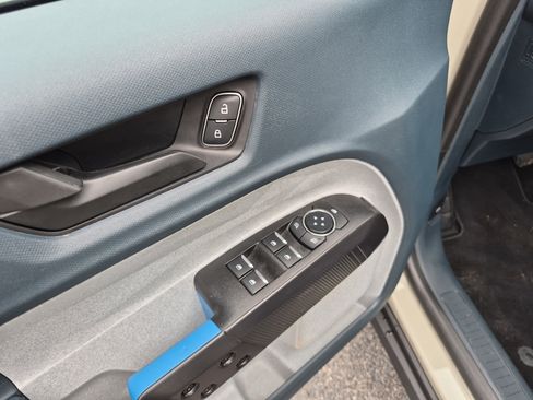 New 2025 Ford Maverick XLT image 11