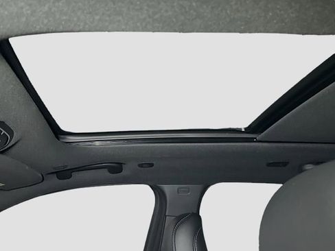 New 2026 Jeep Grand Cherokee Limited image 25