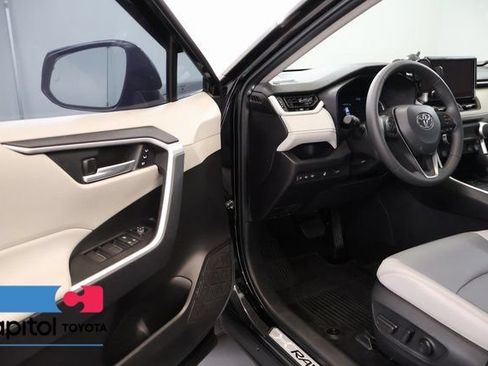 Certified 2025 Toyota RAV4 XLE Premium AWD/4WD image 9
