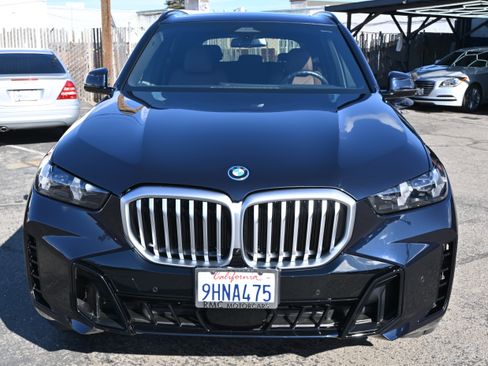 Used 2024 BMW X5 xDrive50e w/ M Sport Package AWD/4WD image 2