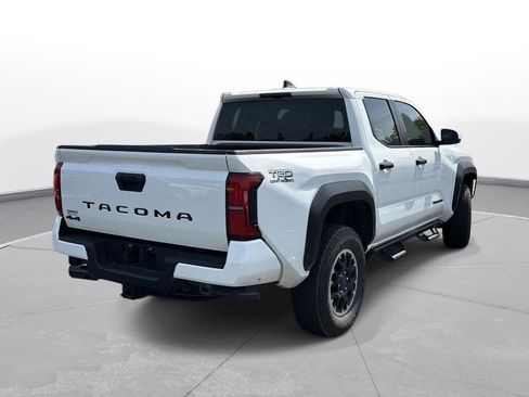 Used 2025 Toyota Tacoma TRD Off-Road image 6
