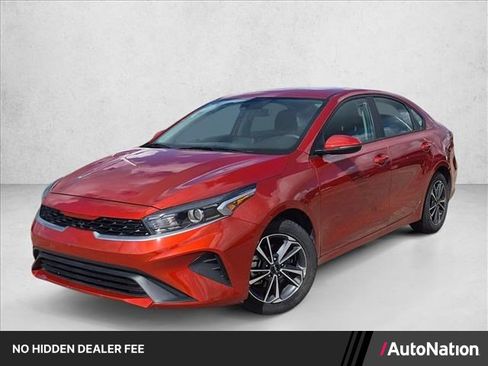 Used 2024 Kia Forte LXS w/ LXS Technology Package FWD image 1
