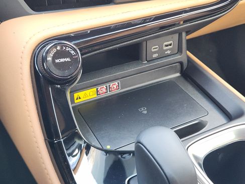 Used 2024 Lexus NX 250 250 Premium image 24