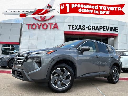 Used 2025 Nissan Rogue SV FWD image 1