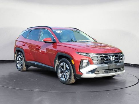 Used 2025 Hyundai Tucson SEL FWD image 2