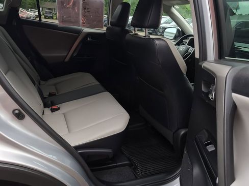 Used 2017 Toyota RAV4 Limited AWD/4WD image 6