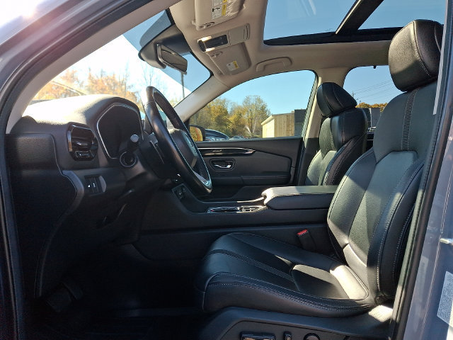 Used 2024 Honda Pilot Touring image 14