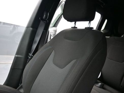 Used 2025 Jeep Compass Sport AWD/4WD image 31