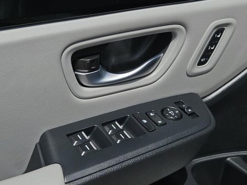 Used 2024 Honda Pilot EX-L image 27