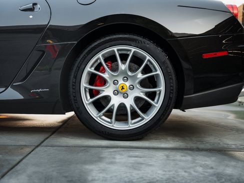 Used 2007 Ferrari 599 GTB Fiorano Coupe image 9