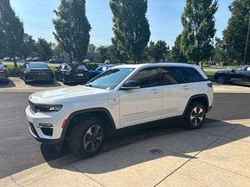 Used 2022 Jeep Grand Cherokee Limited 4xe AWD/4WD image 3