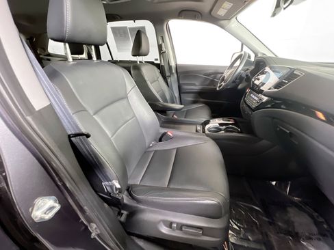 Used 2021 Honda Pilot Touring image 31