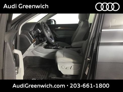 Used 2024 Audi Q5 2.0T Premium w/ Convenience Package AWD/4WD image 9