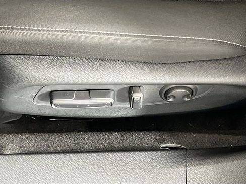 Certified 2023 Honda Accord EX image 18