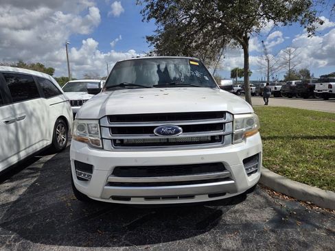 Used 2016 Ford Expedition EL Platinum image 2
