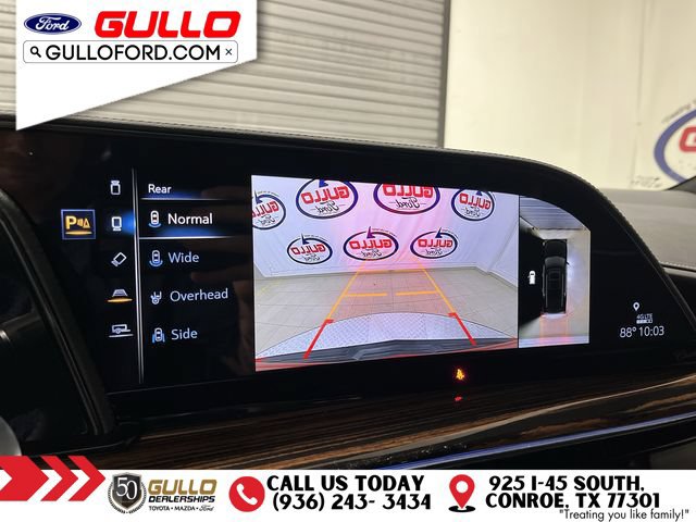 Used 2024 Cadillac Escalade Premium Luxury RWD image 27