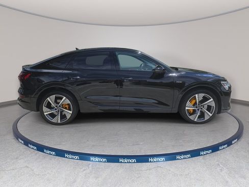 Used 2023 Audi e-tron Prestige w/ Prestige Package AWD/4WD image 5