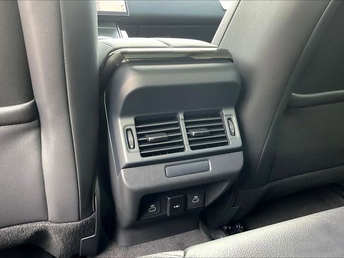 New 2026 Land Rover Range Rover Evoque S image 21