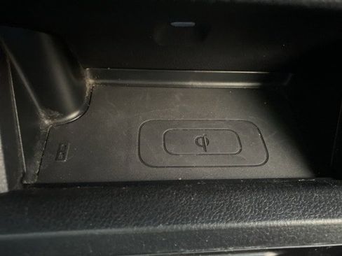 Used 2019 Toyota Tacoma TRD Sport image 34