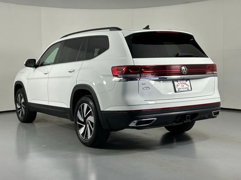 Used 2024 Volkswagen Atlas SE image 5