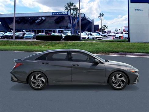New 2026 Hyundai Elantra SEL Sport Premium FWD image 7