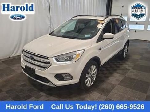 Used 2019 Ford Escape SEL FWD image 2